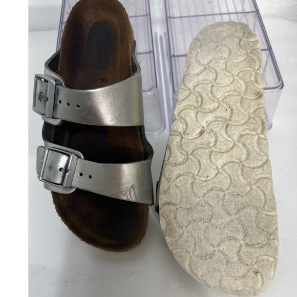 Birkenstock Arizona Silver Sandals Kids Size EU 33 US 2 Adjustable Two Strap - Picture 7 of 8
